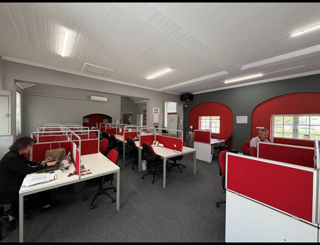 670M² OFFICE TO LET IN PAARDEVLEI